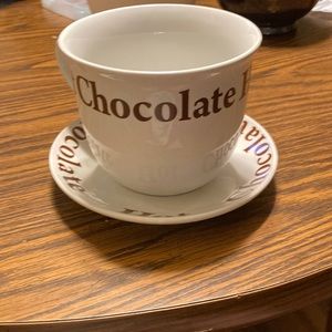 Hot chocolate large mug and saucer in excellent condition